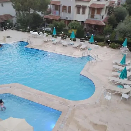 Olimpik Yuzme Havuzlu Luks Triplex